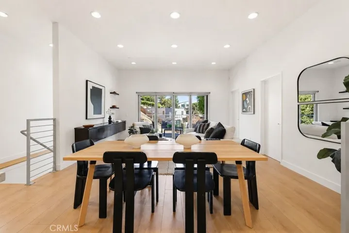 2705 W Lytelle, Los Angeles, California 90065