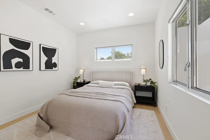 2705 W Lytelle, Los Angeles, California 90065