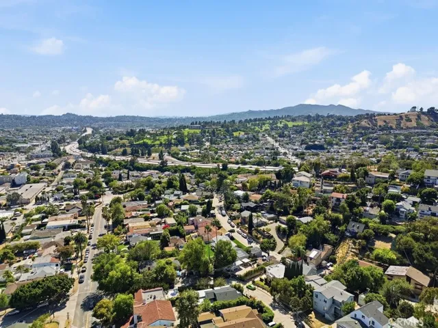 2705 W Lytelle, Los Angeles, California 90065