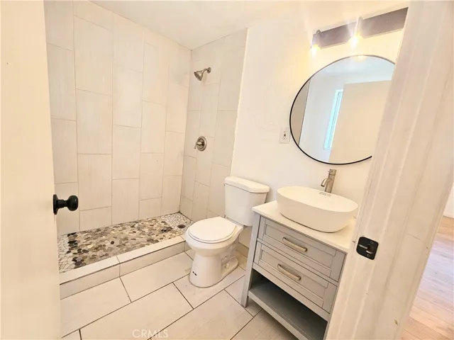 10Bed 6 Bath House