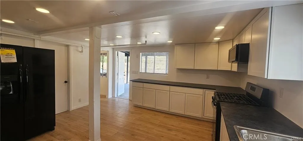 10Bed 6 Bath House