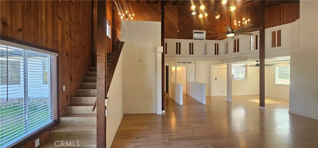 10Bed 6 Bath House