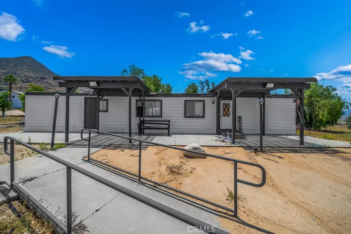2100 S State, Hemet, California 92543