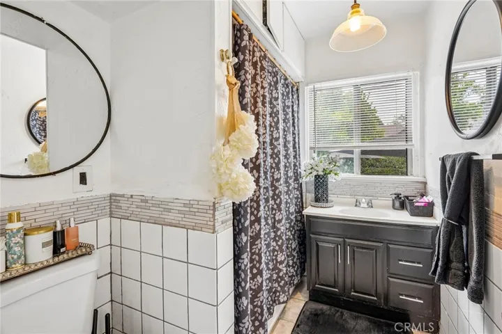 2358 Marengo Avenue, Altadena, California 91001