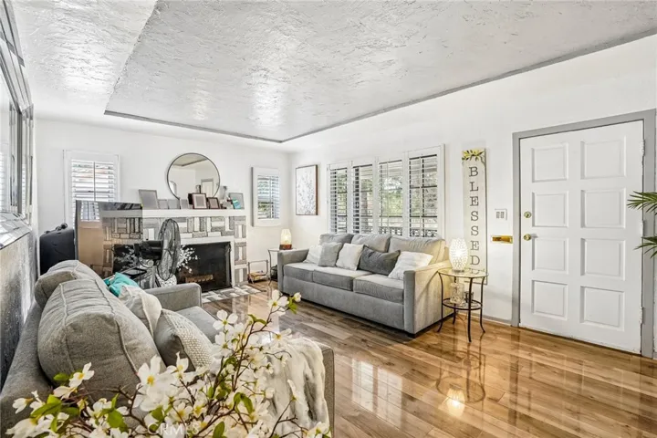 2358 Marengo Avenue, Altadena, California 91001
