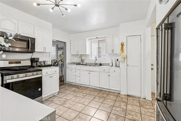 2358 Marengo Avenue, Altadena, California 91001
