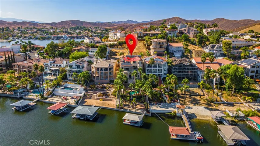 22166 W San Joaquin Drive W, Canyon Lake, California 92587