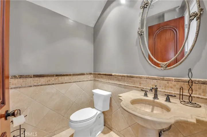 22166 W San Joaquin Drive W, Canyon Lake, California 92587