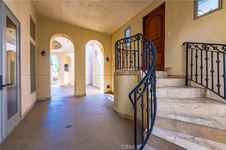 22166 W San Joaquin Drive W, Canyon Lake, California 92587