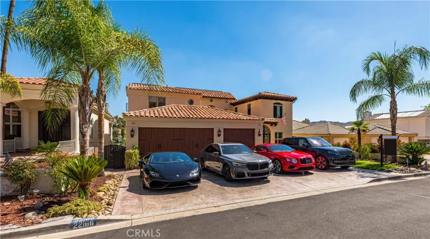 22166 W San Joaquin Drive W, Canyon Lake, California 92587