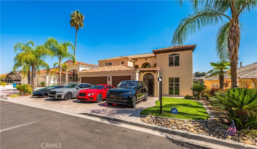 22166 W San Joaquin Drive W, Canyon Lake, California 92587