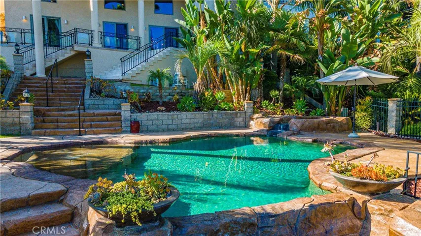 22166 W San Joaquin Drive W, Canyon Lake, California 92587