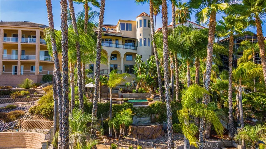 22166 W San Joaquin Drive W, Canyon Lake, California 92587