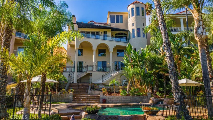 22166 W San Joaquin Drive W, Canyon Lake, California 92587