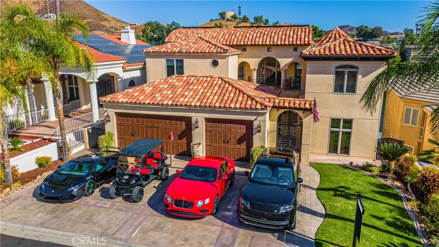 22166 W San Joaquin Drive W, Canyon Lake, California 92587