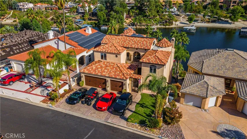 22166 W San Joaquin Drive W, Canyon Lake, California 92587