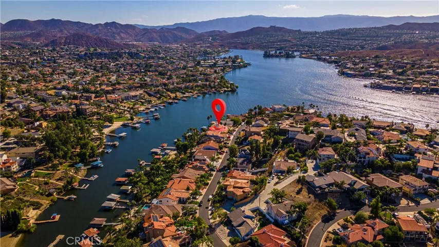 22166 W San Joaquin Drive W, Canyon Lake, California 92587