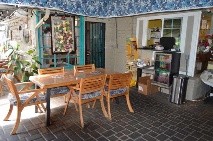 2265 Winchester Boulevard, Campbell, California 95008