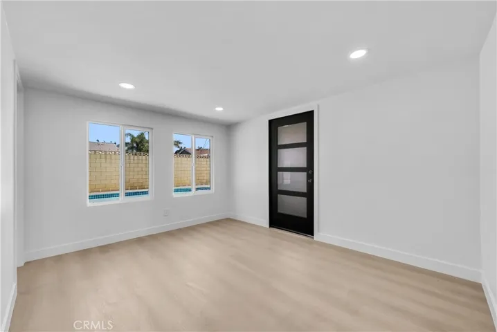 9900 Niagara, Fontana, California 92335