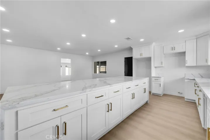 9900 Niagara, Fontana, California 92335