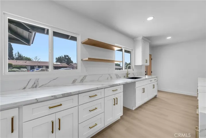9900 Niagara, Fontana, California 92335
