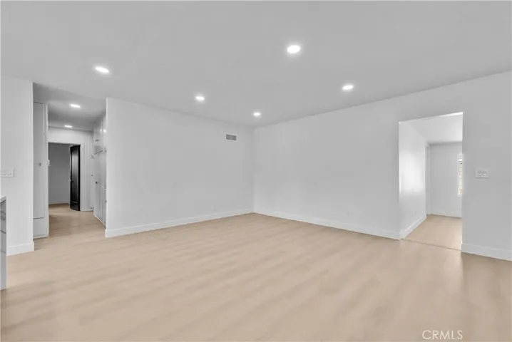 9900 Niagara, Fontana, California 92335