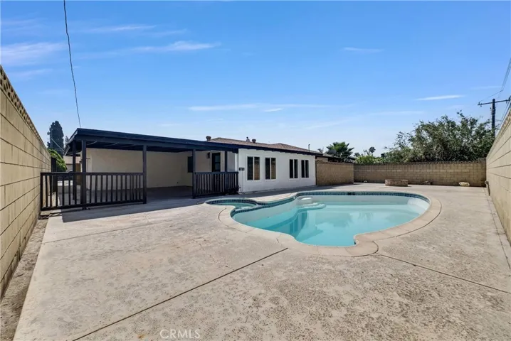 9900 Niagara, Fontana, California 92335