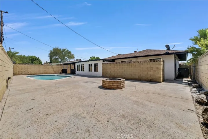 9900 Niagara, Fontana, California 92335