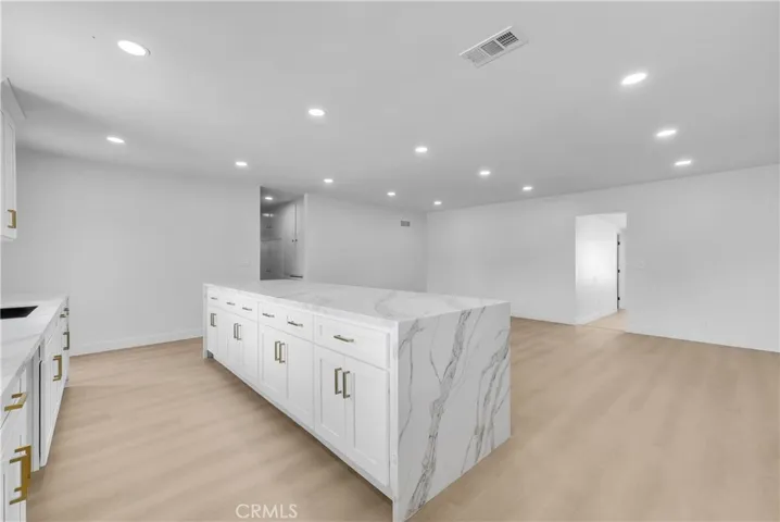 9900 Niagara, Fontana, California 92335