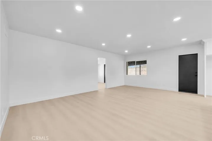 9900 Niagara, Fontana, California 92335