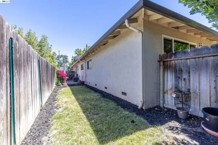 5252 & 5250 Norma Way, Livermore, California 94550