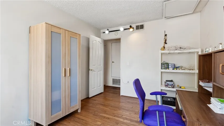 25642 Chimney Rock, Valencia, California 91355