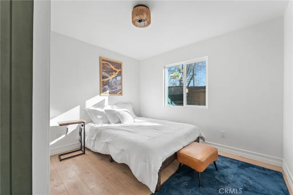 bed 1