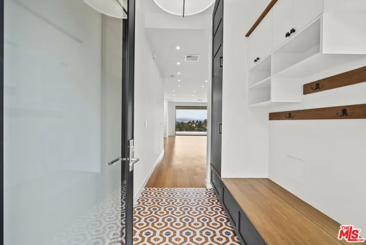 2388 Lyric Avenue, Los Angeles, California 90027