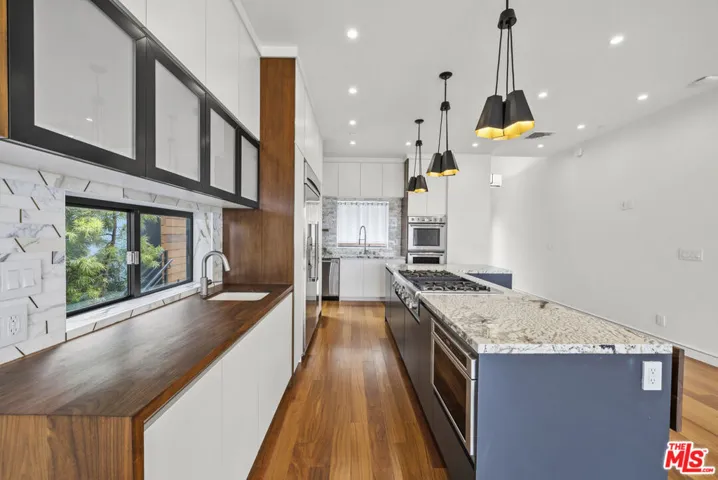 2388 Lyric Avenue, Los Angeles, California 90027