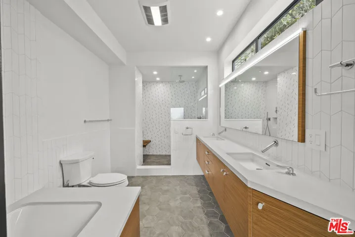 2388 Lyric Avenue, Los Angeles, California 90027