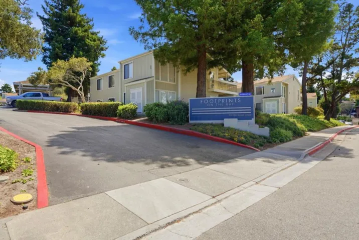 300 Glenwood Circle 186, Monterey, California 93940