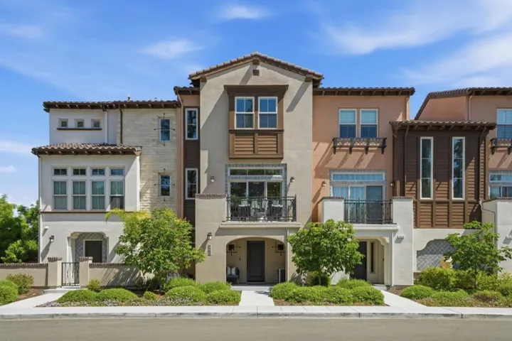 2330 Rock Street, Mountain View, California 94043