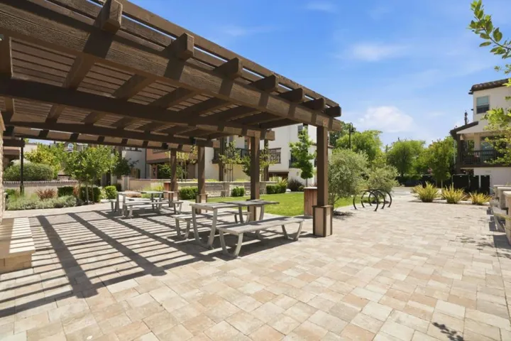 2330 Rock Street, Mountain View, California 94043