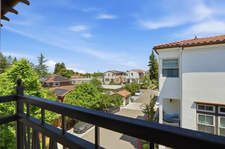 2330 Rock Street, Mountain View, California 94043