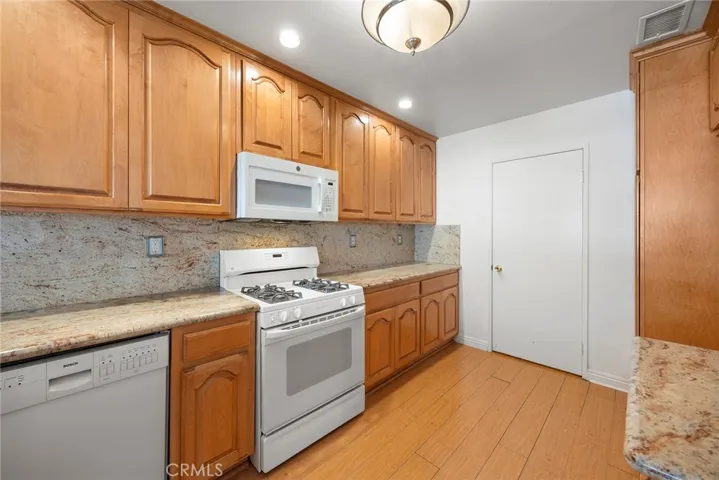 2260 Indigo Hills Drive 5, Corona, California 92879
