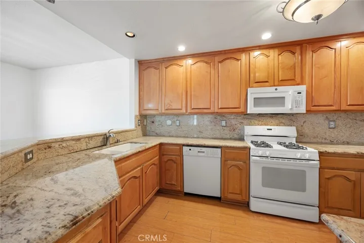 2260 Indigo Hills Drive 5, Corona, California 92879
