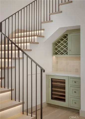 225 Diamond, Newport Beach, California 92662
