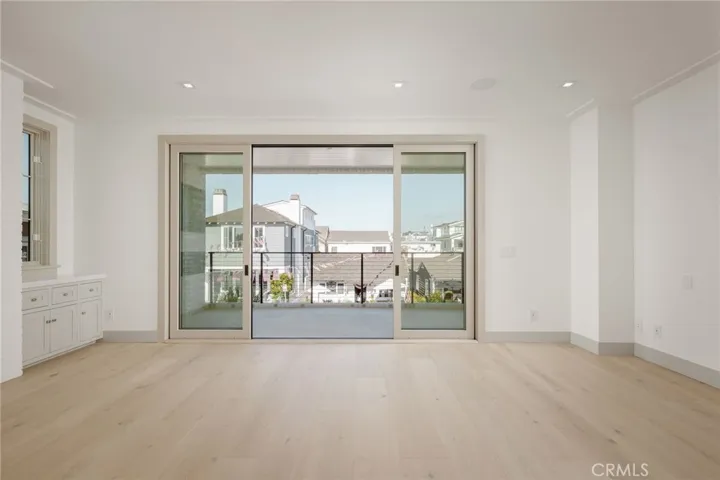 225 Diamond, Newport Beach, California 92662
