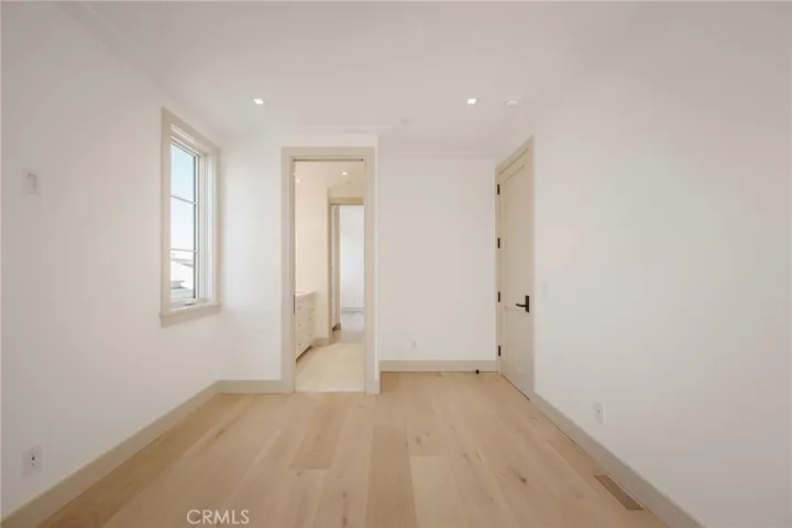 225 Diamond, Newport Beach, California 92662