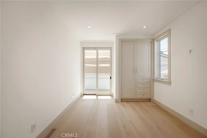 225 Diamond, Newport Beach, California 92662