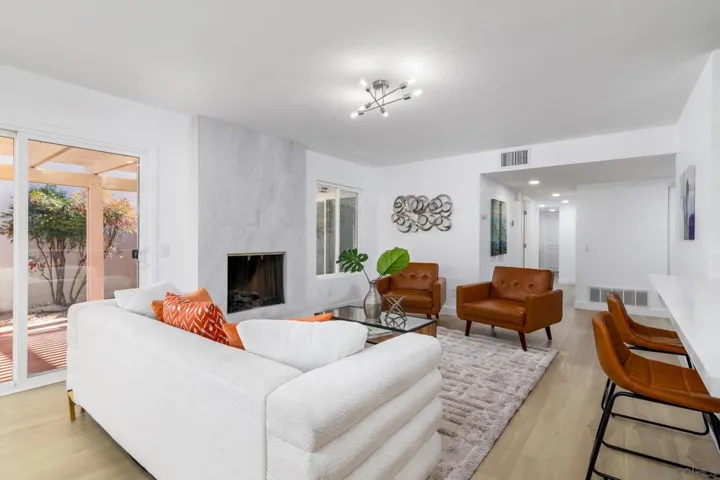 12843 Camino Ramillette, San Diego, California 92128
