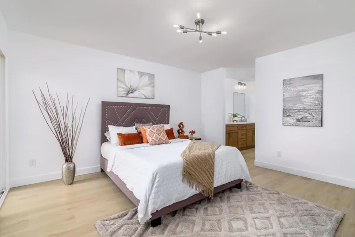12843 Camino Ramillette, San Diego, California 92128