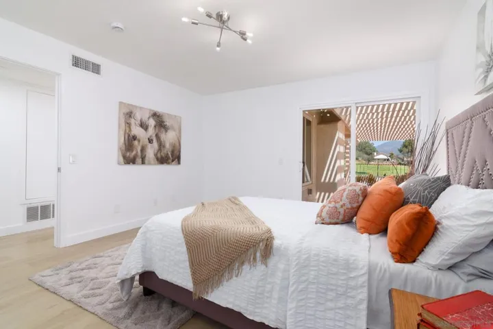 12843 Camino Ramillette, San Diego, California 92128