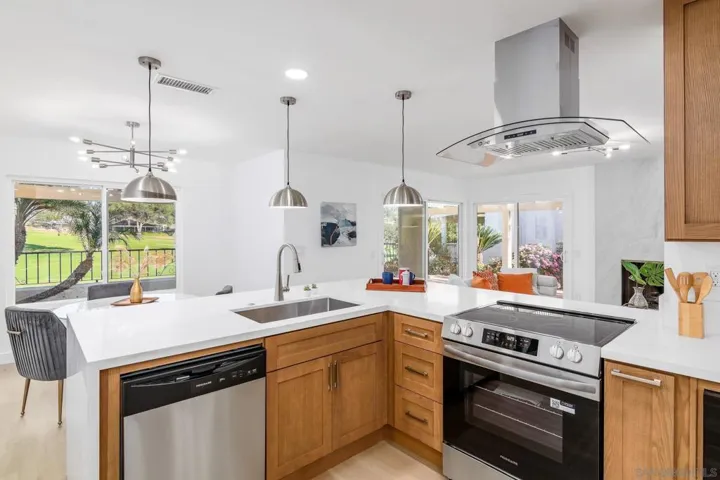 12843 Camino Ramillette, San Diego, California 92128
